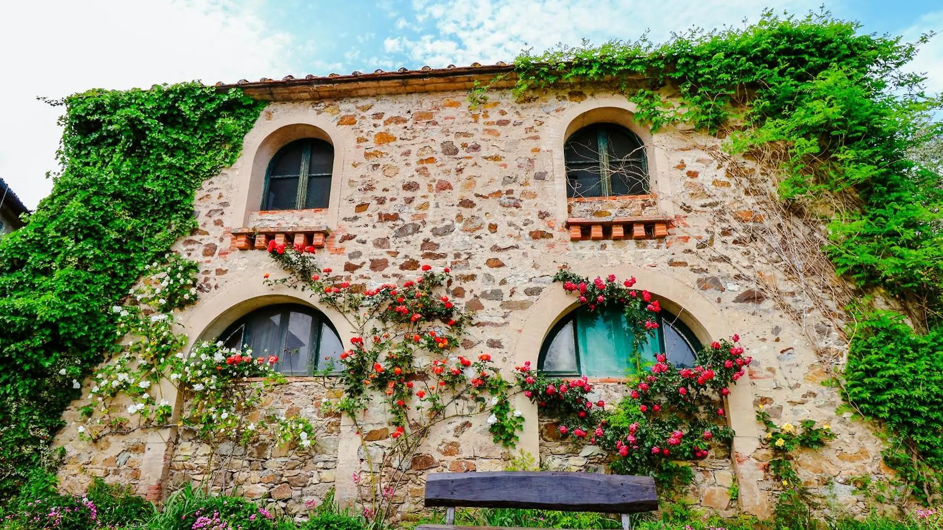 Farm stay Tuscan Farmhouse In The Countryside Serravalle Pistoiese Italy